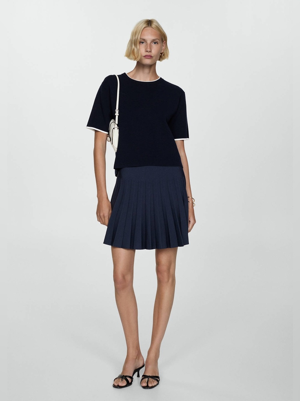 Mango Navy Short Sleeve Sweater Top Contrast Trim Size M NWT - Picture 5 of 16